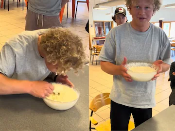  In Just 60 Seconds, Man Eats 1,014 Grams Of Oatmeal To Set World Record
