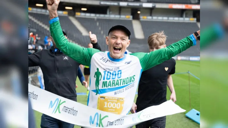  Runner, 61, breaks world record for 1,000th marathon