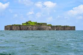  UNDERFEATED MARINE FORT
