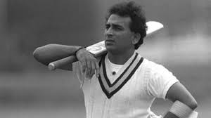 “Sunil Gavaskar: First to Surpass 10,000 Test Runs, Achieving 10,122 in 1987 Against Pakistan”