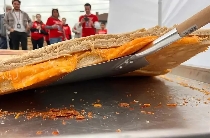  “Milwaukee Sets World Record for Largest Grilled Cheese Sandwich Ever!”