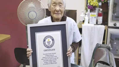  “108-Year-Old Japanese Woman Becomes World’s Oldest Female Barber, Sets Guinness World Record”