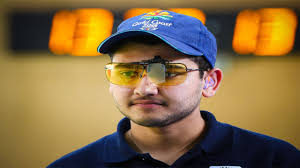  “Ved Prakash: The Young Gold Medalist at the 1970 Commonwealth Games”