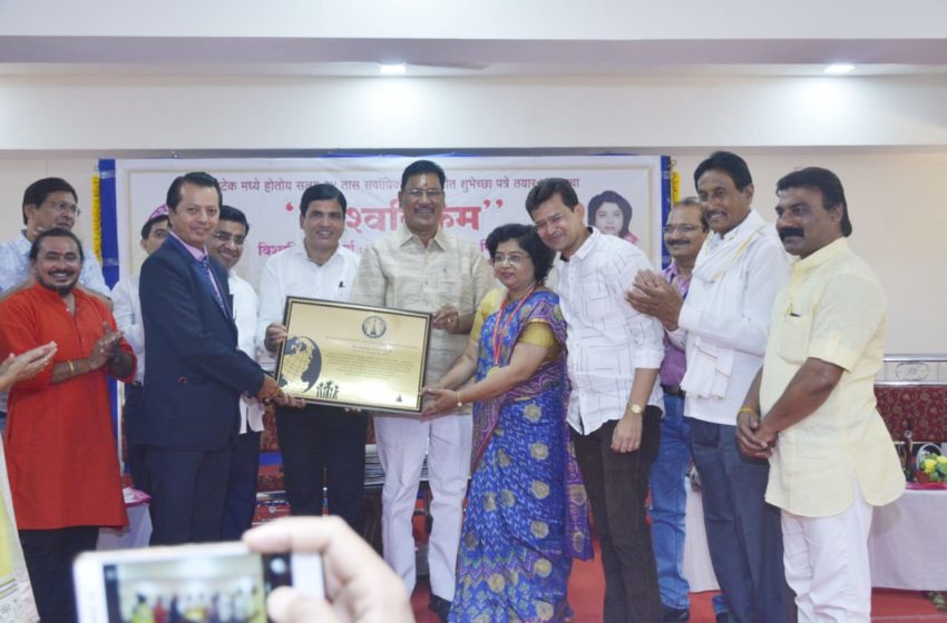  Maximum Handmade Greeting Cards Created in 24-Hour Marathon