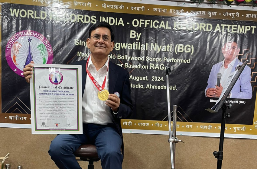  Bhagwati Lal Nyati Sets World Record with Non-Stop Solo Bollywood Karaoke Singing Performance in Ahmedabad
