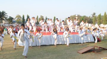  “World Record: Maximum Front Snap Kicks (Mei-Geri) Performed by Students in Group”