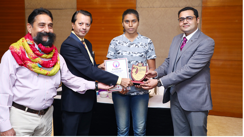  Devashri Pareek of Jaipur Sets New World Record for 100% School Attendance Over 14 Years