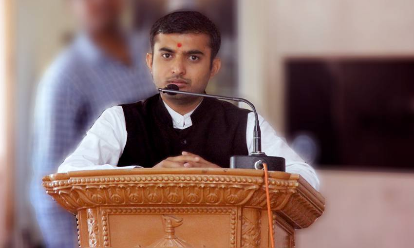  Homeopathy Doctor Removes Largest Ureteric Stone Without Surgery in Gujarat