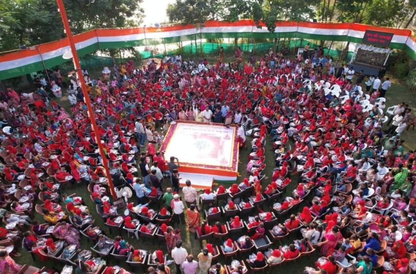  Samast Brahm Parivar Trust Sets New World Record by Performing Puja and Aarti for 1008 Young Girls in Gujarat