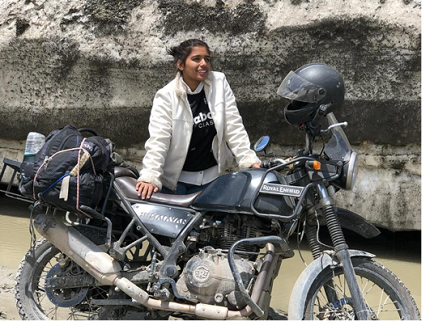  Prachi Pravin Patil Becomes Youngest Female Rider to Conquer Khardung La on Royal Enfield