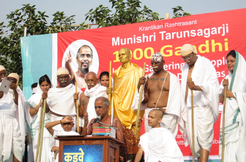  Largest Gathering of People Dressed as Mahatma Gandhi Sets Record in Ahmedabad