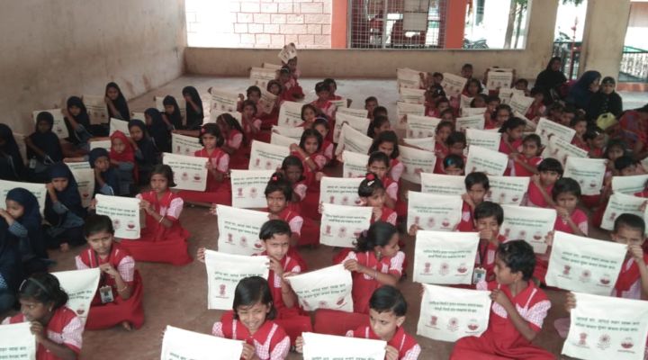  Ahmednagar Sets World Record with Over 2.5 Million Voters Signing Pledge for Assembly Election 2019