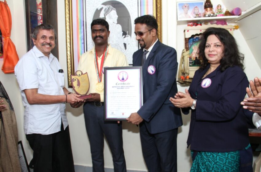  Mumbai Artist Sets New World Record with Replica of Chatrapati Shivaji Maharaja’s Jagdamba Sword