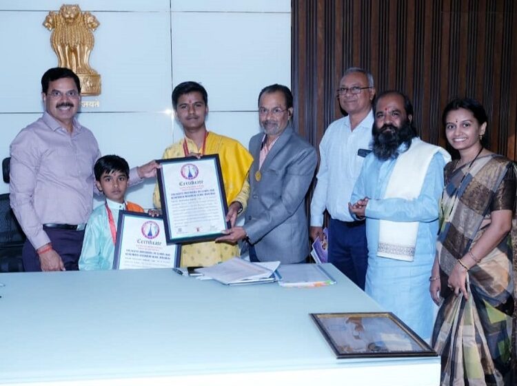  Young Brothers from Nashik Set New Record by Memorizing 25,000+ Vedic Mantras