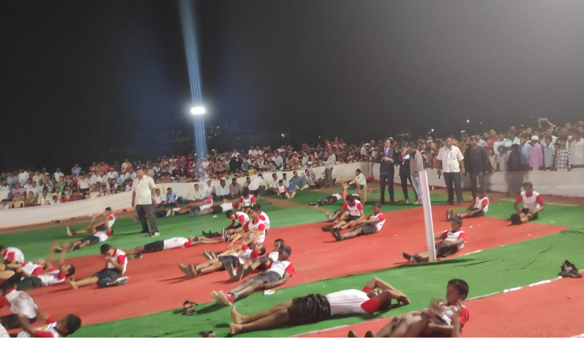  Chaitanya Public School Students Set World Record with 171,700 Stomach Sit-Ups in 30 Minutes