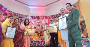 First Woman Sculptor Honored for Crafting 1131-Kg Shri Swami Samarth Statue Using Lost Wax Casting Technique