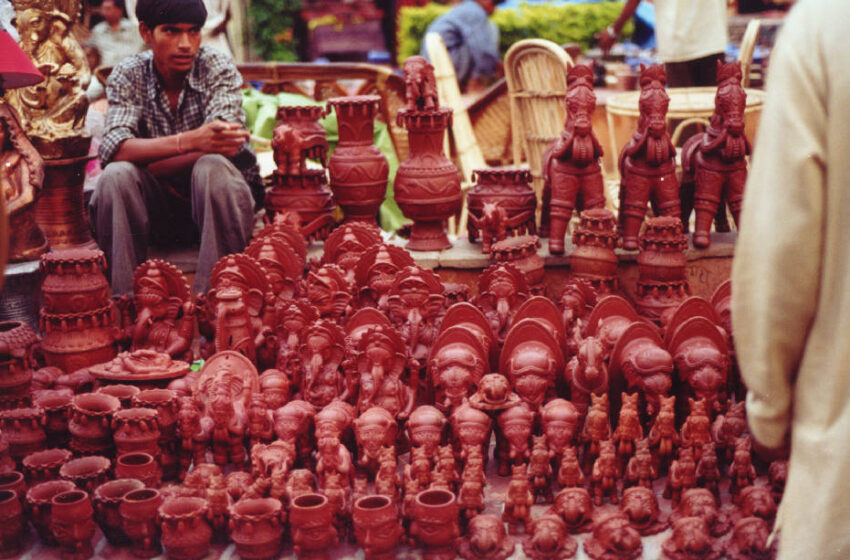  Dilli Haat: India’s First Permanent Craft Market Ushers In a New Era for Artisans