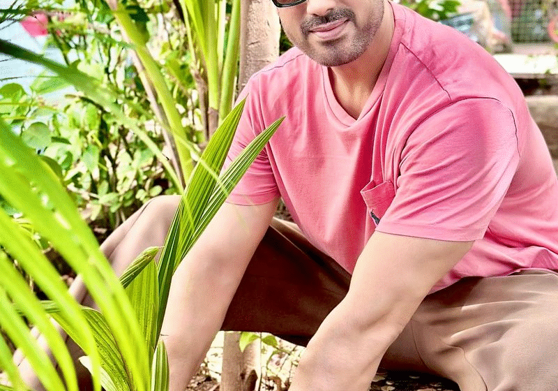  Bollywood Actor Gavie Chahal Joins Save Earth Mission in Record-Breaking Plantation Drive