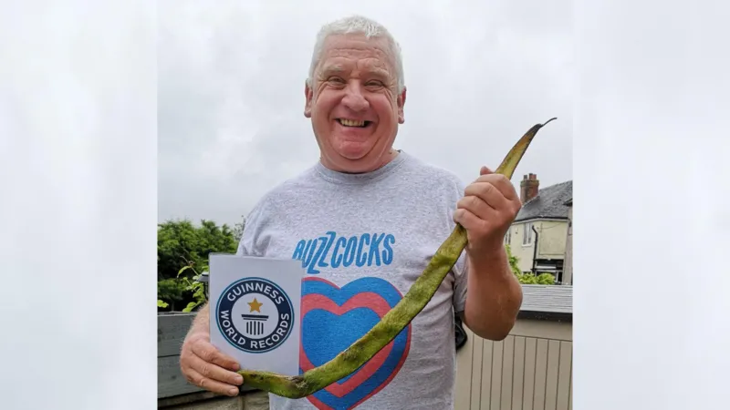  Stoke-on-Trent Gardener Sets Second Guinness World Record with Heaviest Runner Bean