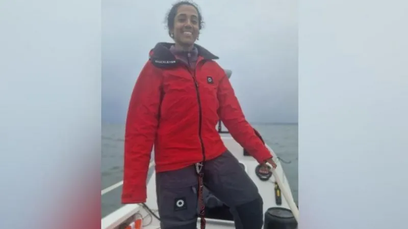  Ananya Prasad Makes History as First Woman of Colour to Row Solo Across an Ocean