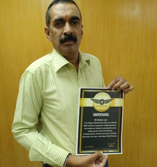  Nagpur’s Mohan Rajgopal Iyer Builds Rare Amitabh Bachchan Memorabilia Collection