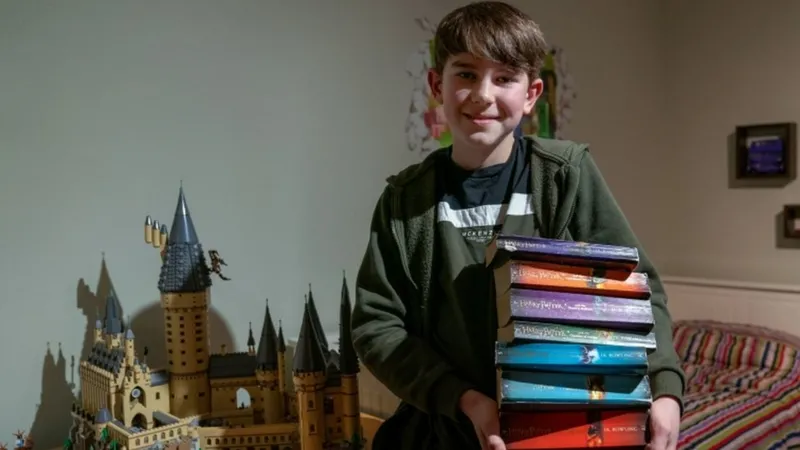  Essex Boy Eli Chmelik Spells Out New Harry Potter World Record