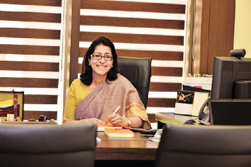  Naina Lal Kidwai Becomes First Woman to Head a Foreign Bank in India