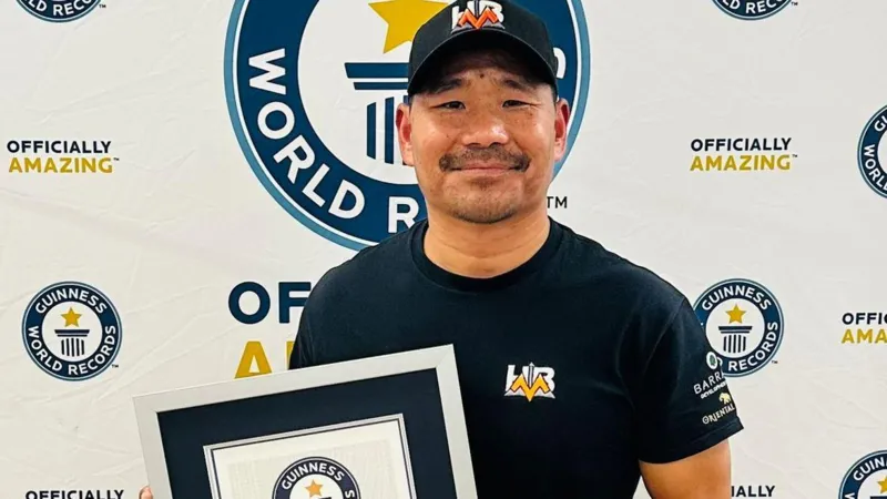  Double Amputee Veteran from Kent Honoured with World Record for Everest Ascent