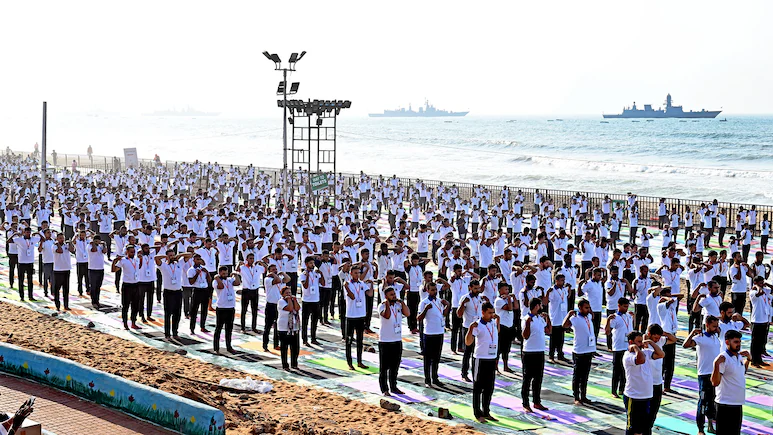  India Sets Guinness World Record with 3.01 Lakh Participants on 11th International Day of Yoga