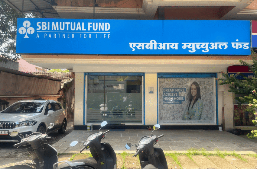  SBI Becomes First Indian Bank to Launch a Mutual Fund