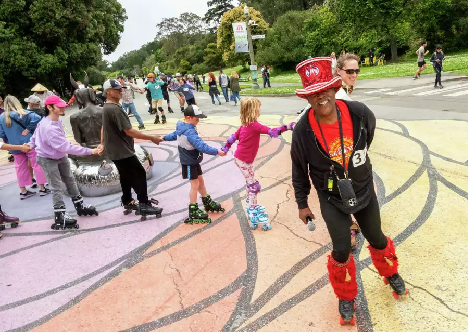  “105 Skaters, One Record: Roller Serpentine Glides Into History at Golden Gate Park”