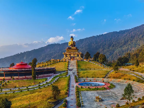 Sikkim Mandates Garbage Bags in Tourist Vehicles to Promote Eco-Friendly Travel