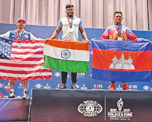  Indian Wrestler Chhagan Meela Wins Gold at World Police & Fire Games