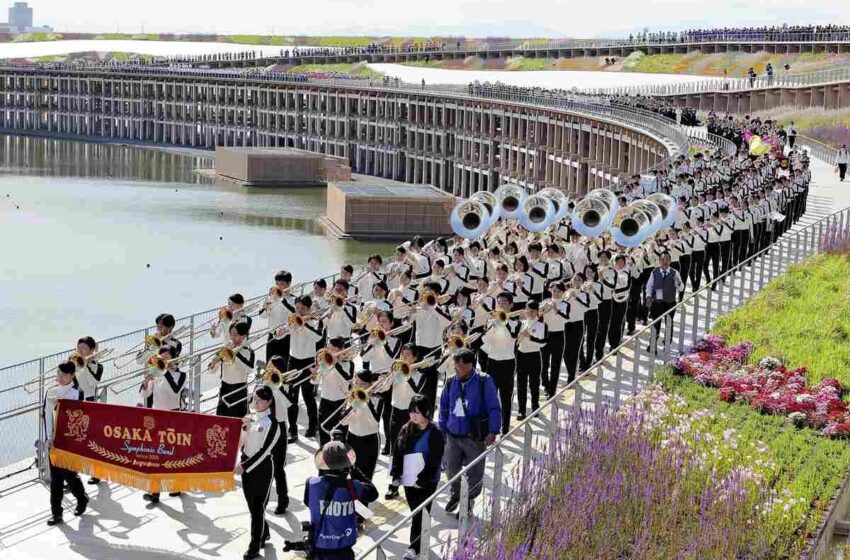  Osaka’s 2025 World Expo Waltzes into Record Books with Largest Bon Dance