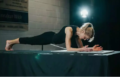  58-Year-Old Canadian Grandmother Breaks World Record for Longest Abdominal Plank
