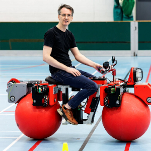  Engineer Invents World’s First Omnidirectional Bike with Ball Wheels