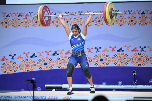  Koyel Bar Smashes Two Youth World Records at Commonwealth Weightlifting Championships
