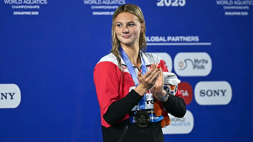  McIntosh and Marchand Dominate 400m Medleys at 2025 World Aquatics Championships