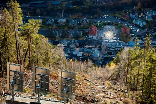  Norway Installs Giant Mirrors on Mountains to Bring Sunlight to Dark Winter Towns