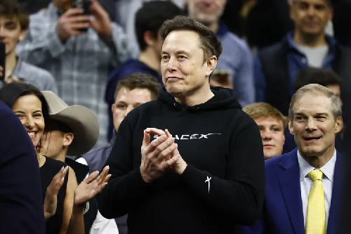  Elon Musk’s Wealth Takes Historic Hit: Record Loss Stuns Financial World