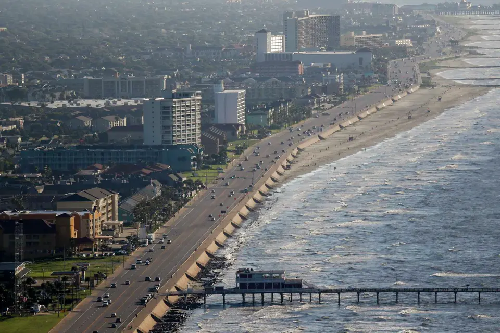  Galveston Aims for Guinness World Record with Historic Seawall Walkway