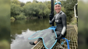 “Lindsey Cole Halts 50km Monofin Swim After Severe Hip Pain Strikes”