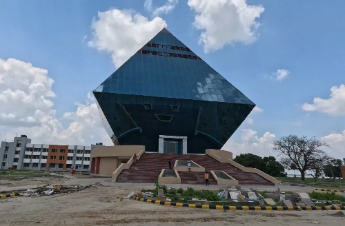  IIT Bhagalpur Creates World’s Smallest 32-Bit Chip Under India’s C2S Programme