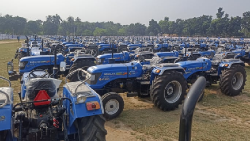  ACI Motors Sets Guinness World Record for Mass Tractor Delivery in Bangladesh