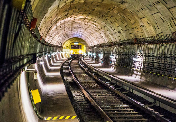  India’s First Fully Underground Metro Debuts in Mumbai, Serving 1.5 Lakh Passengers Daily