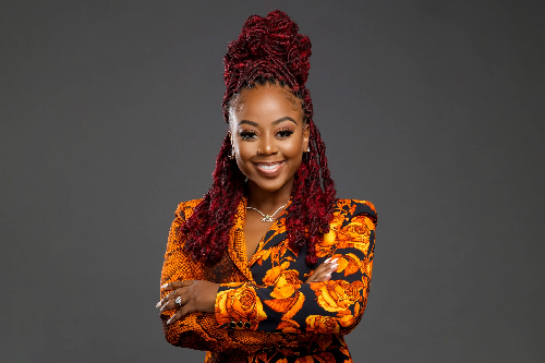  “Pinky Cole Makes History as First Black Woman to Franchise a Vegan Restaurant Empire in 2025”
