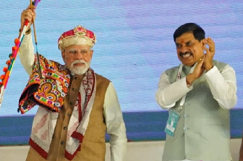  PM Modi Inaugurates India’s Largest Integrated Textile Park in Madhya Pradesh