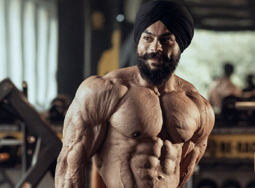  Sunmeet Singh Gill Makes History as First-Ever Sikh to Compete at Mr. Olympia