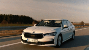 Miko Marczyk Drives Skoda Superb 2,831 km on One Tank, Setting World Record