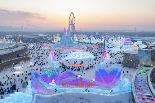  China Builds World’s Largest $500 Million ‘Ice City’ That Melts in Just 2 Months